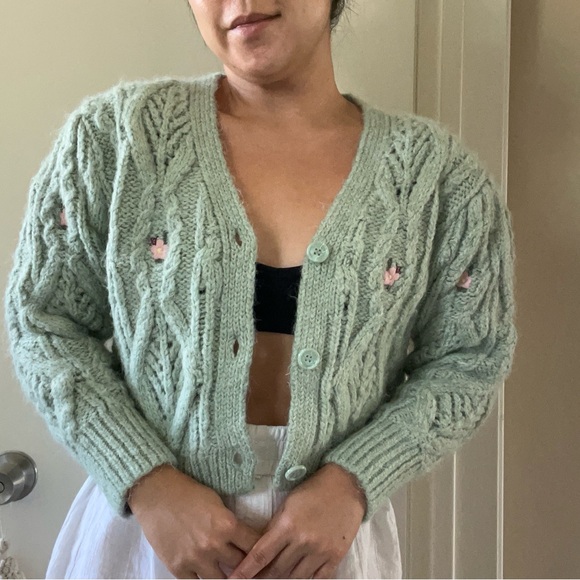 ZARA Cottage Mint Green Chunky Cableknit Floral Embroider Crop Cardigan Sweater - Picture 5 of 13